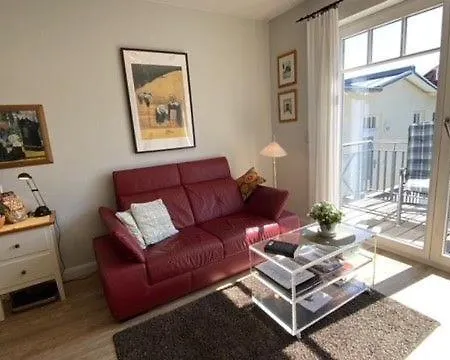 Apartment Strandstrasse 32 - 04-26 Kuehlungsborn