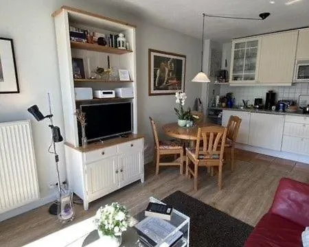 Strandstrasse 32 - 04-26 *